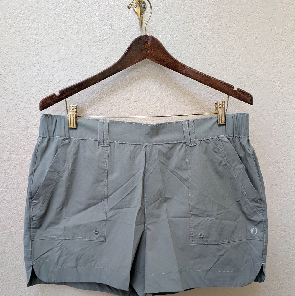 The American Outdoorsman Green Breathable Athleisure Hiking Shorts Size XL